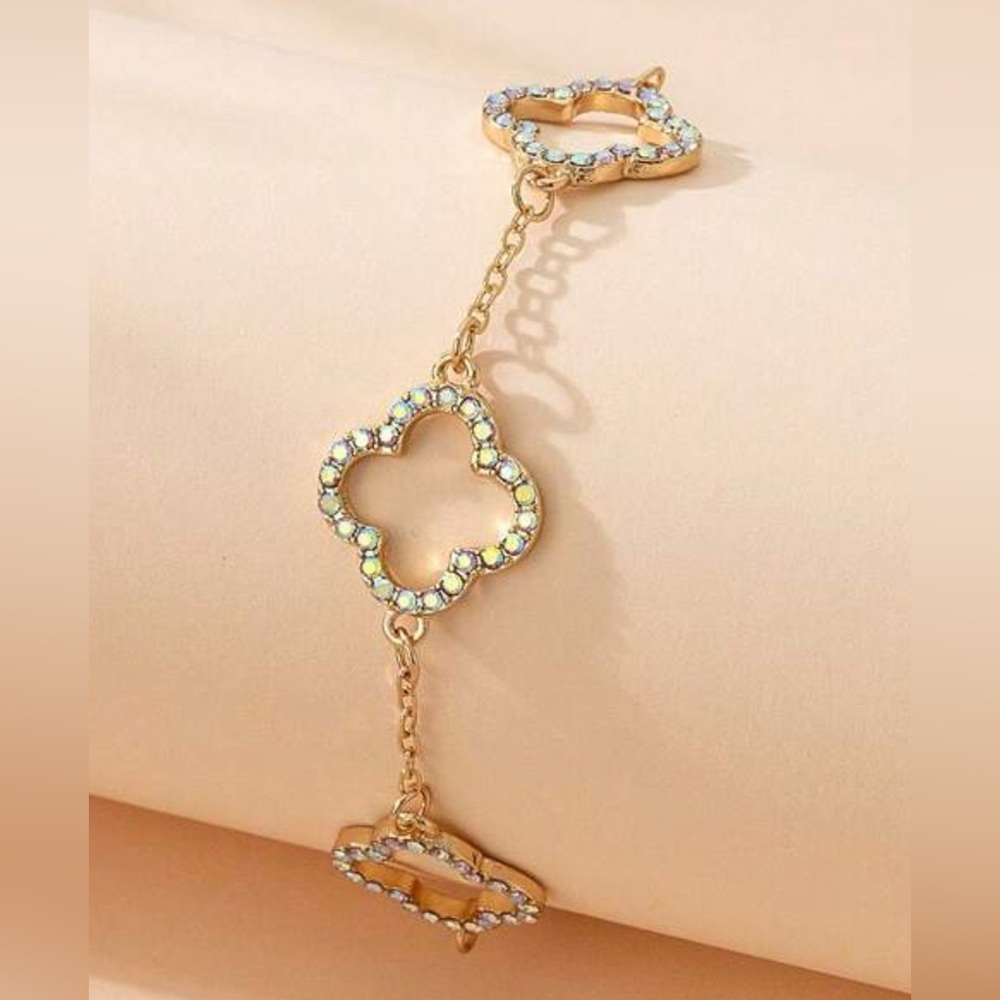 NEW iridescent clover bracelet